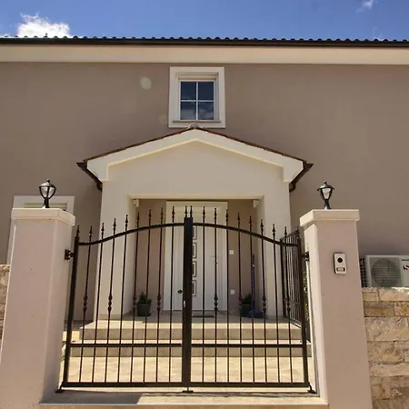Vila Cynara Villa *