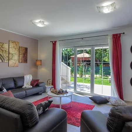 فيلة Vila Cynara Kavran